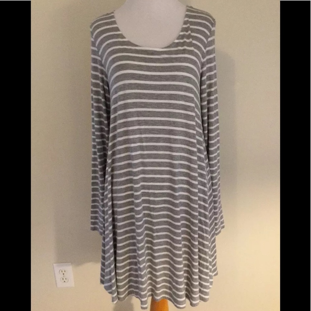 Altar’d State gray white striped tunic dress med